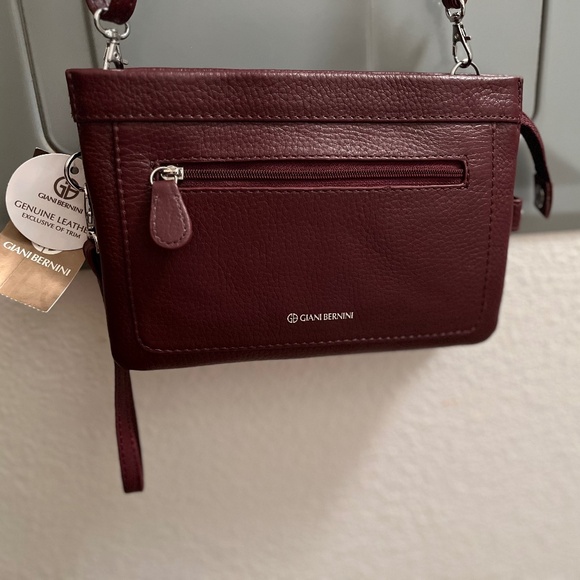 NWT Giani Bernini Softy Core Leather Cross Body Wristlet - Picture 1 of 8